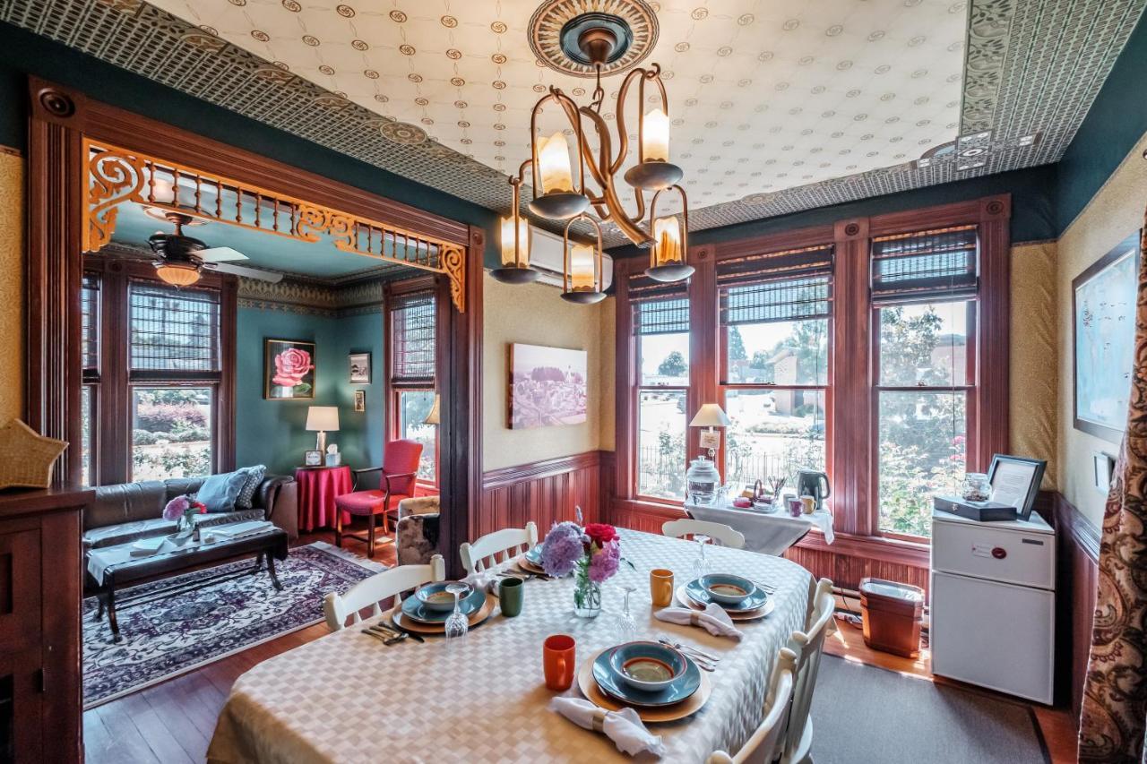 Mamere'S Guest House Monmouth Εξωτερικό φωτογραφία