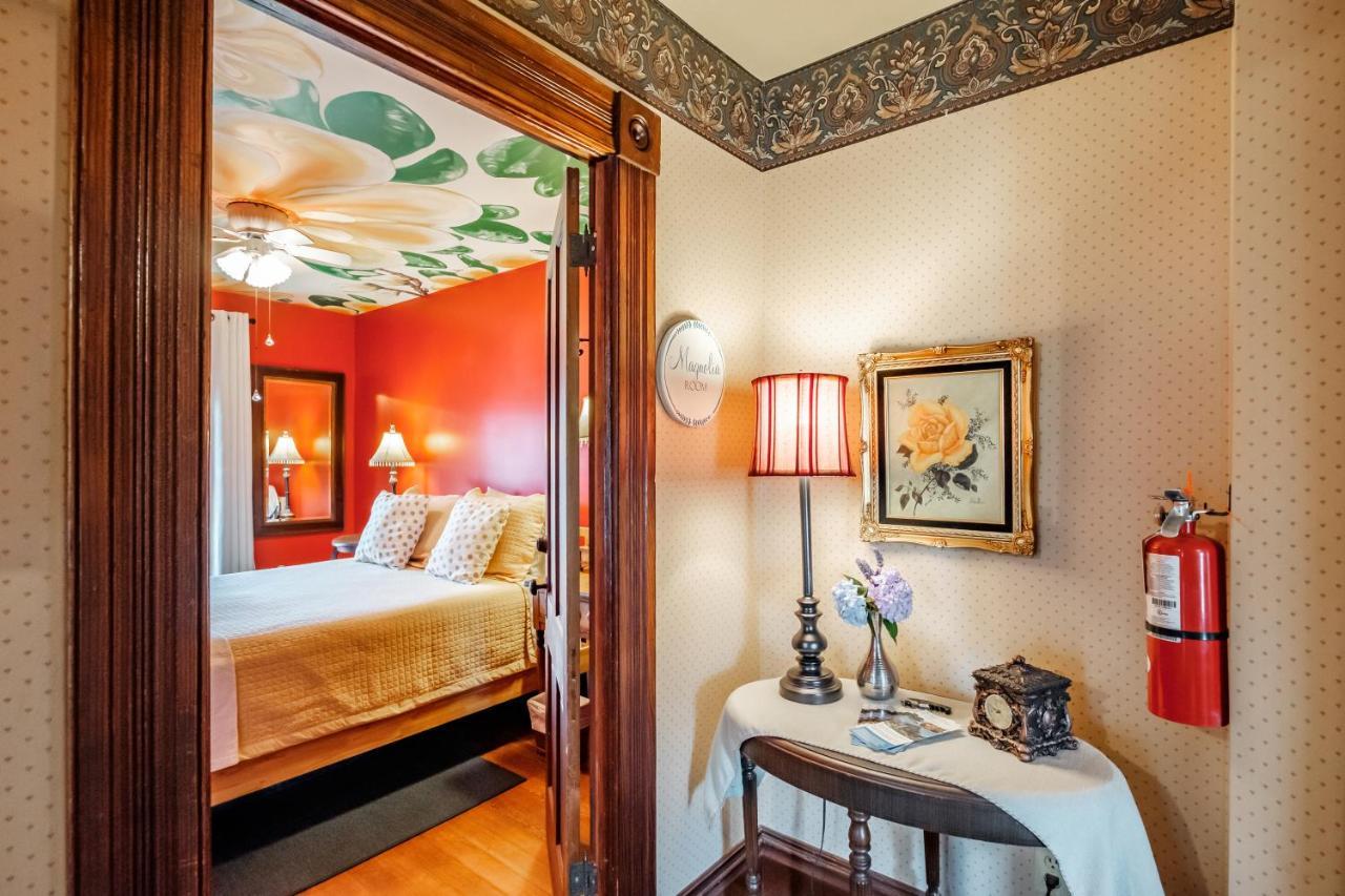 Mamere'S Guest House Monmouth Εξωτερικό φωτογραφία