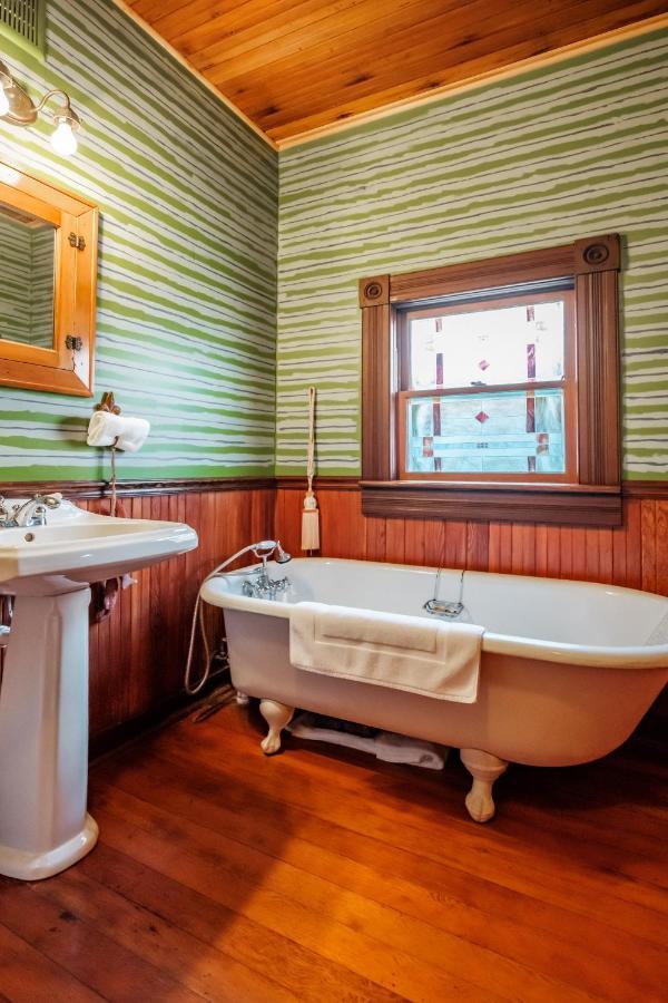 Mamere'S Guest House Monmouth Εξωτερικό φωτογραφία